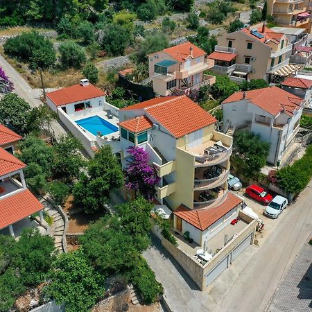 Apartments Villa Nea Leona Trogir Extérieur photo