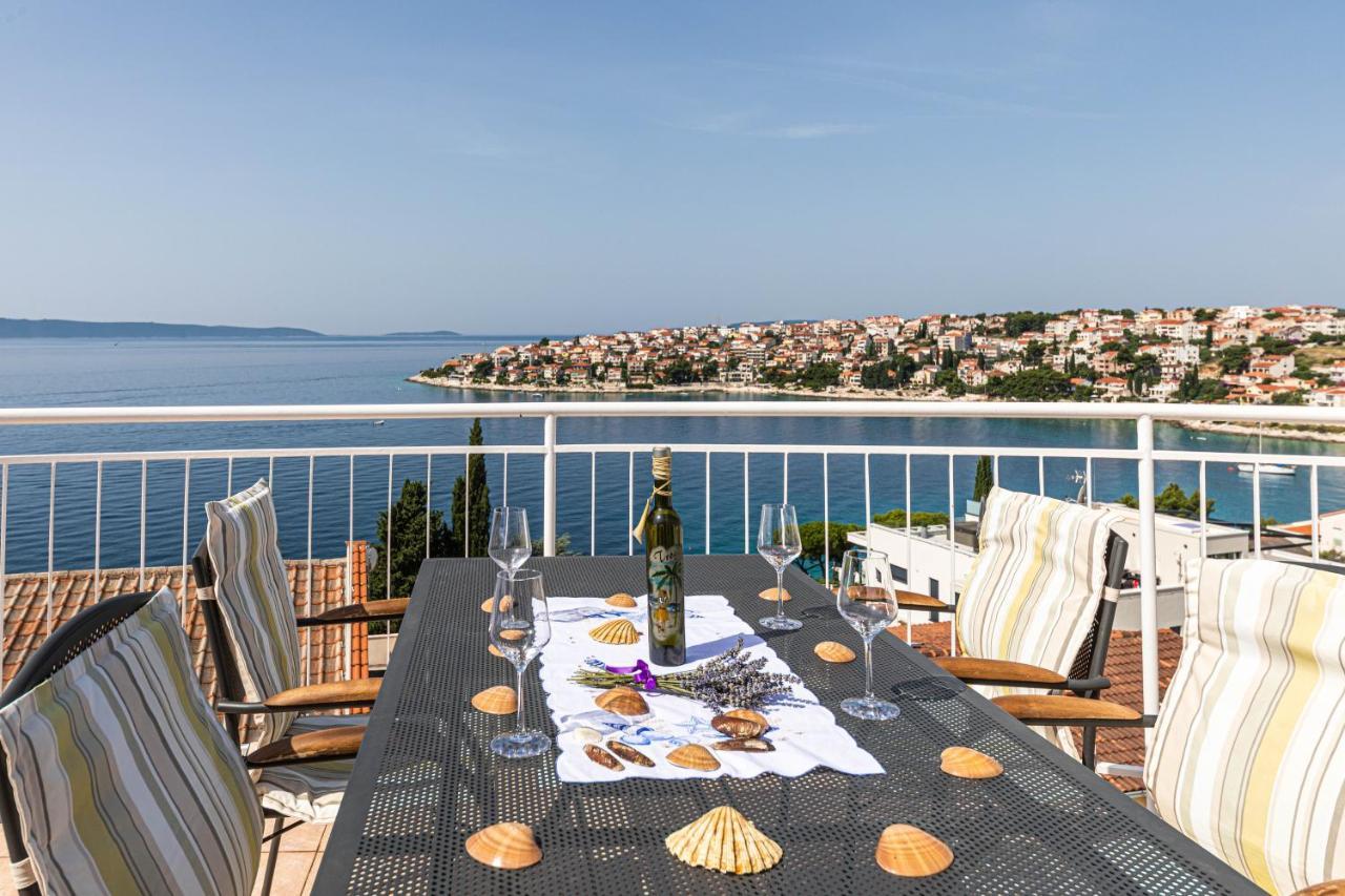 Apartments Villa Nea Leona Trogir Extérieur photo