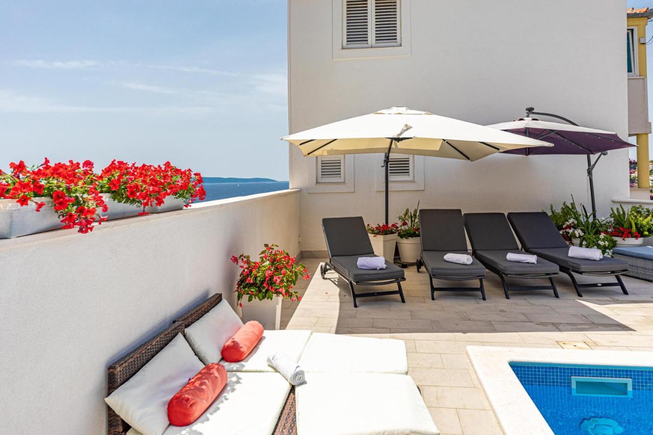 Apartments Villa Nea Leona Trogir Extérieur photo