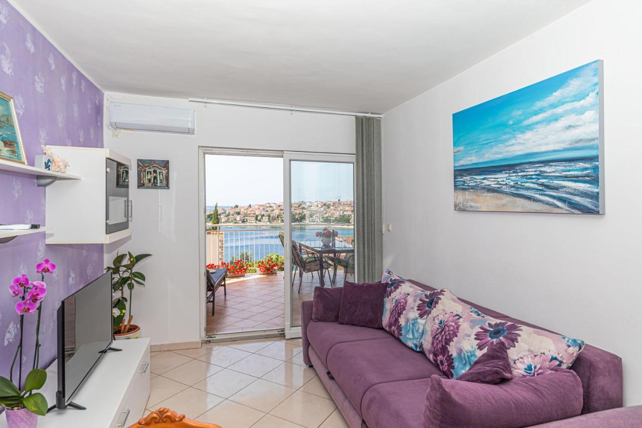 Apartments Villa Nea Leona Trogir Extérieur photo