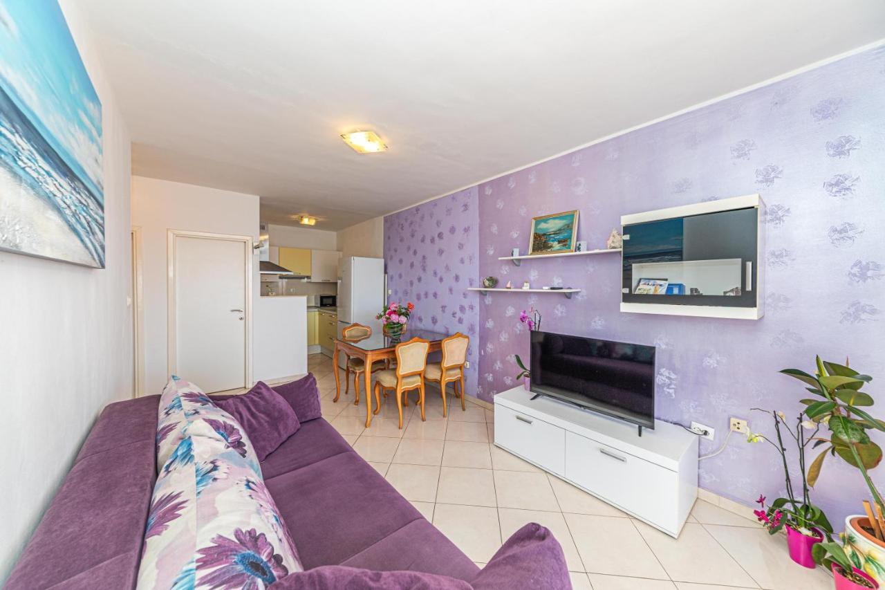 Apartments Villa Nea Leona Trogir Extérieur photo